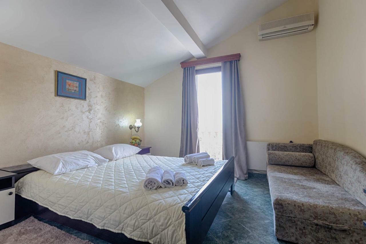Mali Milocer Bay Accommodation Sveti Stefan Exterior foto